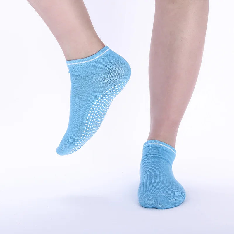 Breathable Cotton Candy Colored Silicone Non Slip Yoga Socks for Women Pilates Dance and Fitness Training Indoor Socks